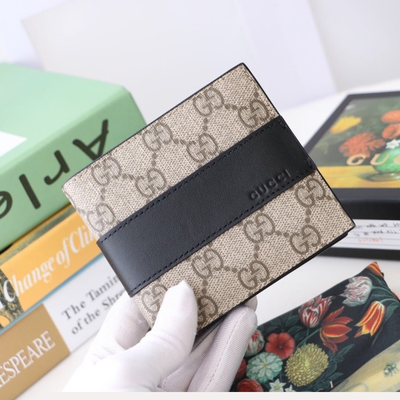 G*u*i wallets & purse
